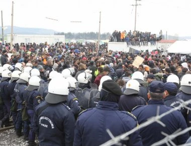 Θεσσαλονίκη: Ακόμα ένας καβγάς μεταξύ προσφύγων σε κέντρο φιλοξενίας- Μία τραυματίας